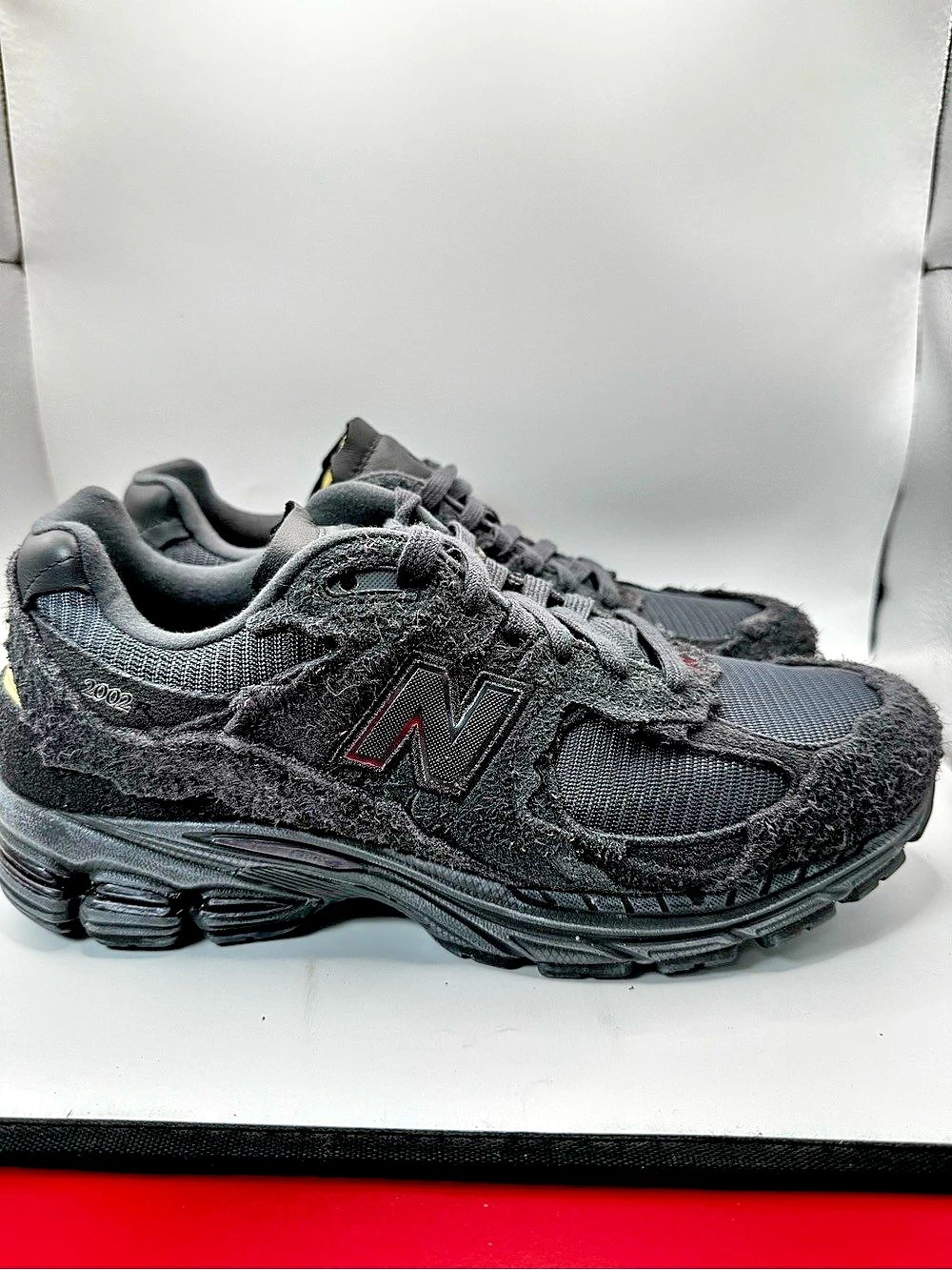 New Balance 2002R Protection Pack - Black Sneakers US 5